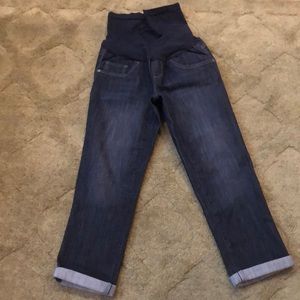 Oh Baby by Motherhood Maternity Capri Jeans.